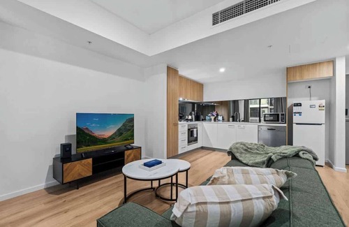 Adelaide Central Business District Apartment | Elegant 1BR CBD Apt Walkable - Parking - WiFi