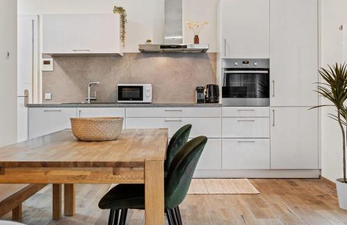 Limpertsberg Apartment | Elegant 1BR - Limpertsberg Gem