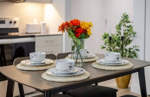 Cite Multimedia Apartment | Elegant 1BR Retreat | Chic Stay in Old Port