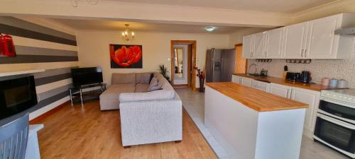 Gilmerton Ski Chalet | Elegant 2 Bedroom Chalet