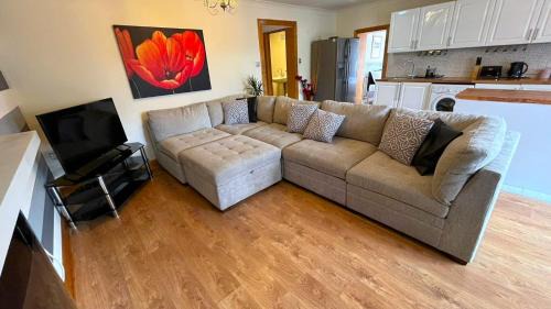 Gilmerton Ski Chalet | Elegant 2 Bedroom Chalet