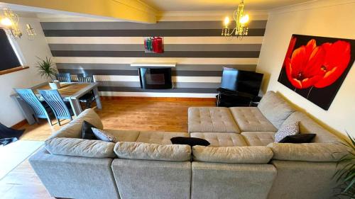 Gilmerton Ski Chalet | Elegant 2 Bedroom Chalet