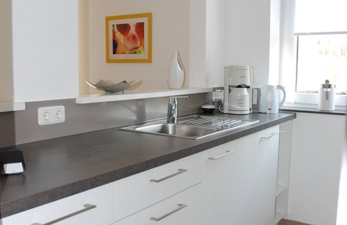 Niedernhausen Apartment | Elegant 2-room flat in the region Taunus, close to Rhine, Frankfurt, Mainz, Wi.