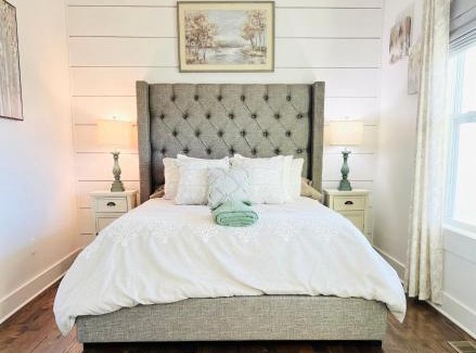 Nelson House | Elegant 3BR 2BA Retreat Near Ball Ground & Venues