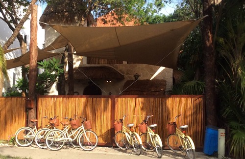 Playacar Villa | Elegant 4 bedroom Villa with Bikes Included and 120 Paces to a Beautiful Ocean