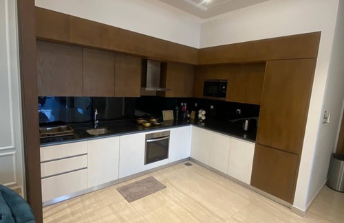 Budaiya House | Elegant 4 Bedroom Bungalow with all inside amenities.Good for 10 family members