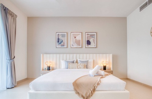 Dubai Villa | Elegant 4BR Villa with Assistant’s Room at Villanova Dubailand by Deluxe Holiday Homes