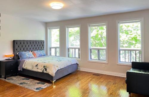 Lawrence Heights Villa | Elegant 6BR Grand Villa in Highland Hill