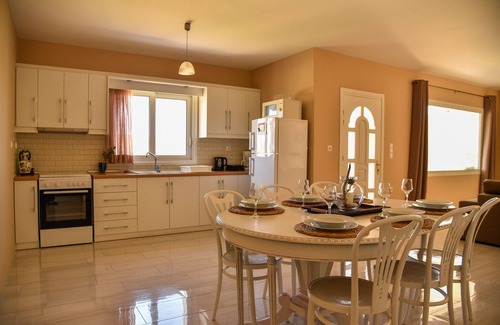 Amoopi Apartment | Elegant Apartment With Spectacular View Next To The Ammopi Beach
