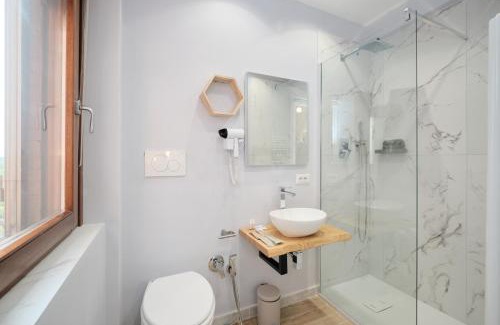 Quartiere XXIX Ponte Mammolo House | Elegant and cozy room with AC Swimming pool Free parking Subway station 2 min walking