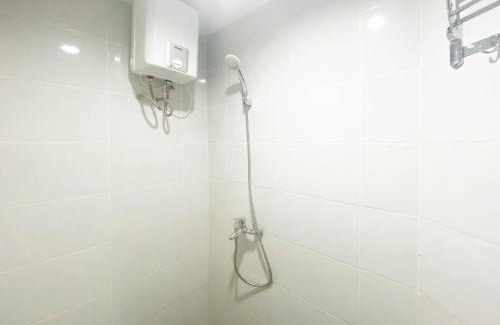 Semarang Apartment | Elegant and Homey Studio at Amartha View Apartment By Travelio