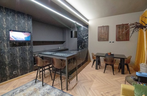 Historic Centre Apartment | Elegant and luxurious apartment for 6 people, in the heart of Turin