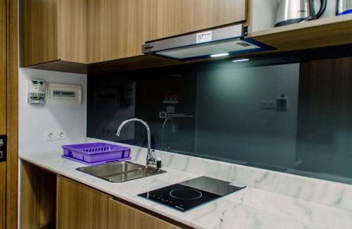 Pinang Apartment | Elegant and Nice 1BR at The Smith Alam Sutera Apartment By Travelio