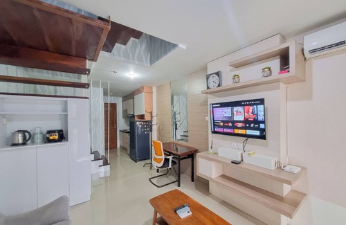 Depok Apartment | Elegant And Spacious 2Br Loft Green Park Yogyakarta Apartment