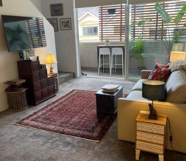 Newtown Apartment | Elegant Apartment, Heart of Newtown with Secure Parking