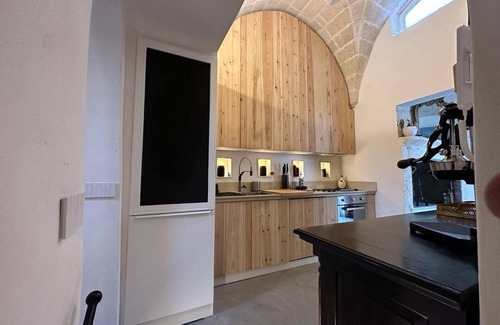 Maruggio Apartment | Elegant apartment in the historic center of Maruggio 2 km from the sea