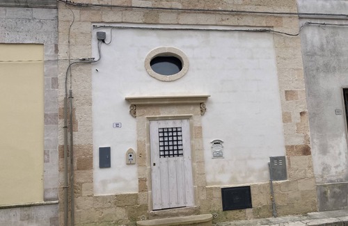 Maruggio Apartment | Elegant apartment in the historic center of Maruggio 2 km from the sea