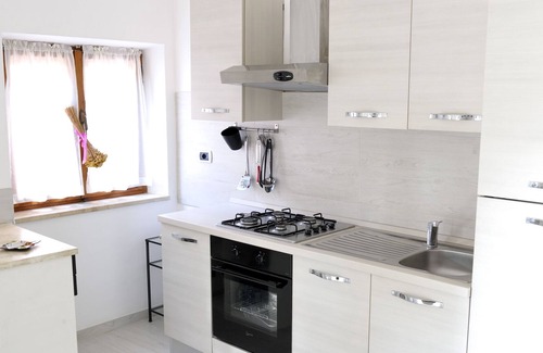 Fonte Blanda Apartment | Elegant apartment of over 90 square meters with swimming pool use.