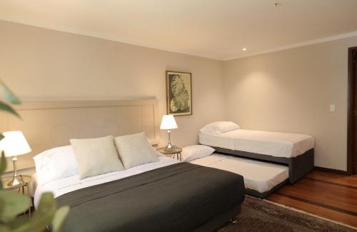 Financial District Apartment | Elegant Apt in Zona G Modern & Sophisticated 301