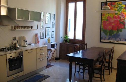 Duomo Apartment | Elegant apt. super close to Duomo with terrace LIFT A/C ideal to enjoy Florence