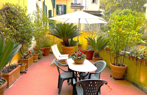 Duomo Apartment | Elegant apt. super close to Duomo with terrace LIFT A/C ideal to enjoy Florence