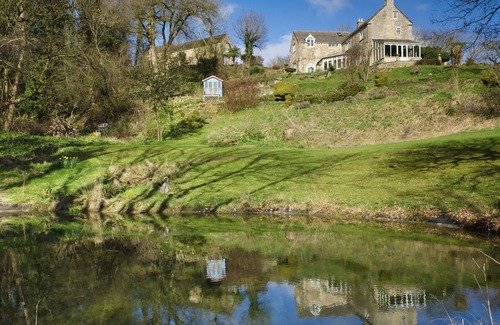 Stroud House | Elegant, Artistic 18th Century Cotswold Country Home with stunning woodland view