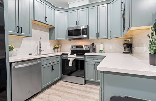 Galveston House | Elegant Beach Manor | Grand Coastal Escape