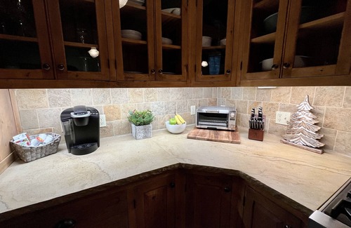 Taos Ski Chalet | Elegant Chalet in Taos Canyon