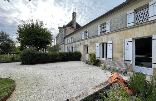Gemozac House | Elegant, charming residence with landscaped garden