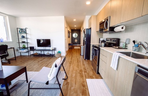 Wallingford Condo | ✨️Elegant City Suite✨️Cozy Rooftop ✨Greenlake & UW