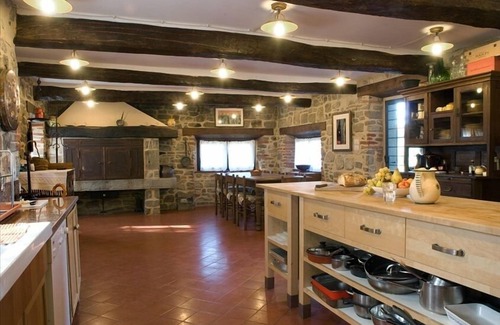 Cortona Villa | Elegant & Comfortable Tuscany Farmhouse Villa in Cortona Italy
