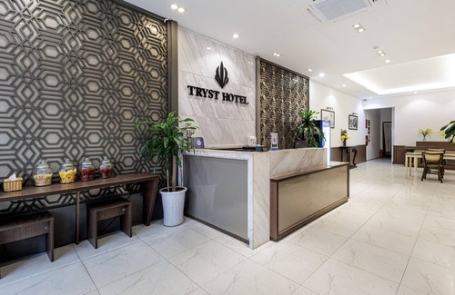 Truc Bach House | Elegant Double Escape | Relax with The Tryst Stay