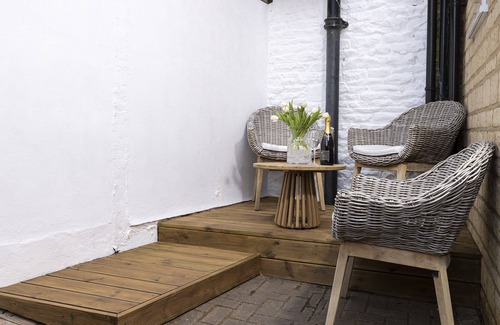 Chipping Norton Cottage | Elegant family friendly holiday cottage in the Cotswolds - The Smithy