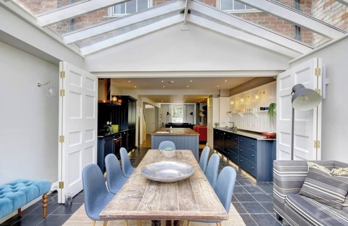 Oxford House | Elegant family home in Central North Oxford, close to Oxford's historic centre