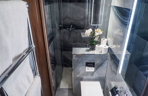 Vincent Square Apartment | Elegant Flat near Parliament