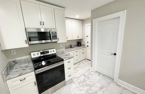 Norfolk House | Elegant Ghent home with chic décor and Modern amenities
