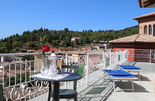 Gualdo Tadino House | Elegant guesthouse in the historic center