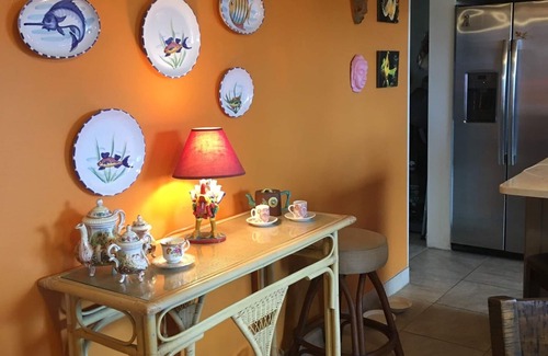 Estate Altona Condo | Elegant Harbor View Condo Get-A-Way @ Schooner Bay