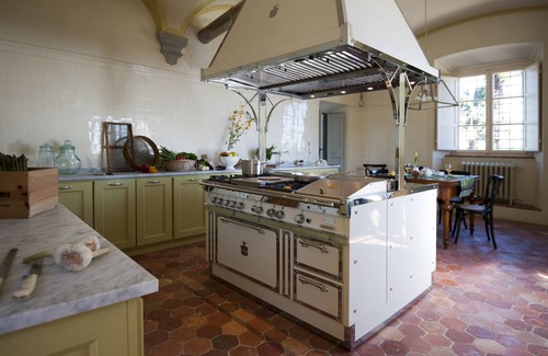 Vicopelago Villa | Elegant, luxurious 17C villa, hydro pool and spa, concierge service, Lucca 5 min.