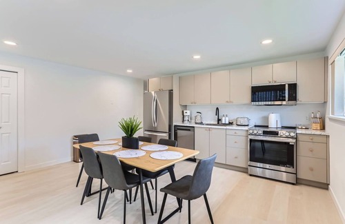 Northwest Bellevue House | Elegant Luxury Home in Prime Downtown Bellevue