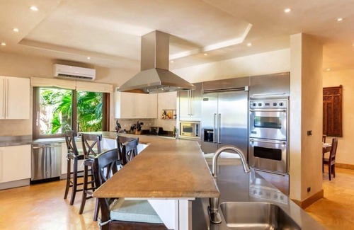 Playa Flamingo House | Elegant Mediterranean-Style Mansion with Beachfront Views and Private Infinity P