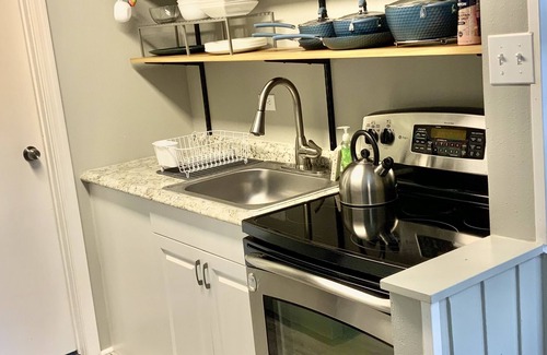Vacation Village House | Elegant Mermaid-themed A-Frame Home: 30-40 min to Disney & Universal theme parks