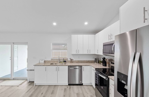Mariner House | Elegant Newly Built Cape Coral Vacation Rental