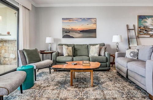 Playa Flamingo House | Elegant Oceanview Condo with Spacious Open-Concept Floor Plan and Inviting Beach Design
