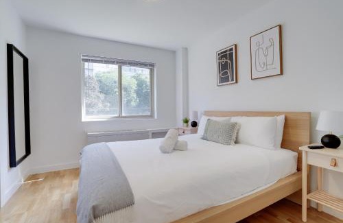 Radnor - Fort Myer Heights Apartment | Elegant Retreat in the Heart of Arlington