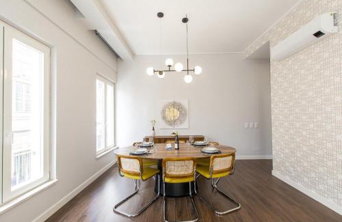 Santa Isabel Apartment | Elegant & Sophisticated Campo Ourique by GT House