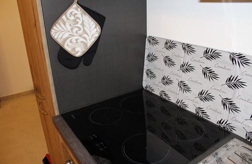 San Pietro in Lama Apartment | Elegant studio apartment with kitchen, private bathroom, AC and WiFi 10 min from Lecce