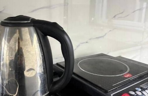 New Delhi Apartment | Elegant Studio Apt in DLF CapitalGreen West Delhi