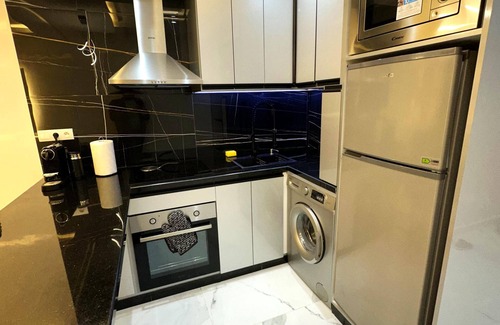L'Ocean Apartment | Elegant studio near the beach, Four Seasons, and tramway - Rabat center