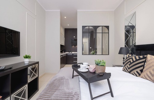 Kazimierz Apartment | Elegant studio near the centre of Krakow | Free WiFi